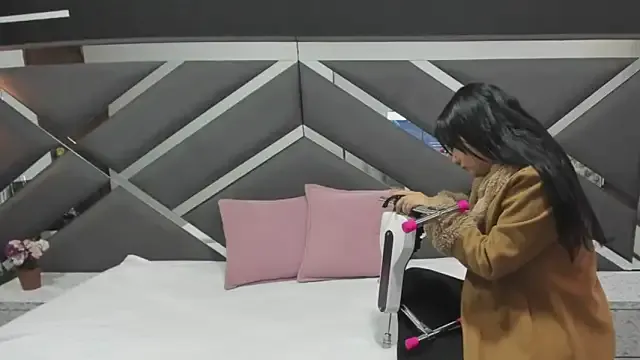 ScarlettParker from StripChat is Freechat