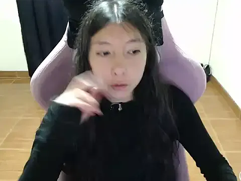 ScarlettShirahoshi from StripChat