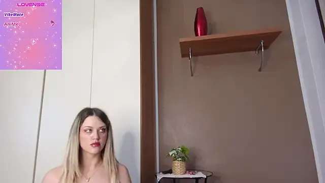 ScarletVerdi from StripChat is Freechat