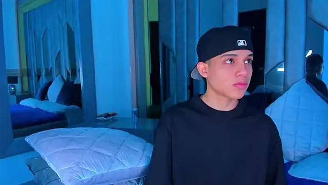 Sebax_Young from StripChat is Freechat