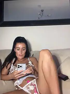 SECRETBELLAUK from StripChat is Freechat