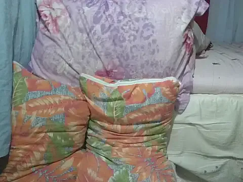 SeksiEstella_Palangga from StripChat is Freechat