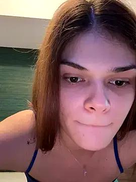 selenatress from StripChat is Freechat