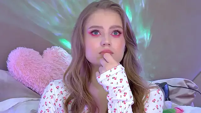 SelinSwarovski from StripChat