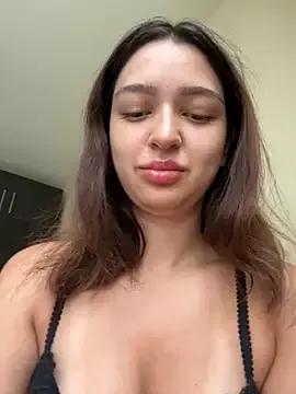 SelySelyna from StripChat is Freechat