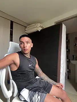 Sendfer from StripChat