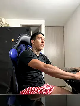 Sendfer from StripChat