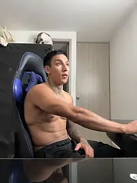 Sendfer from StripChat