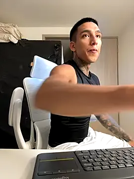 Sendfer from StripChat