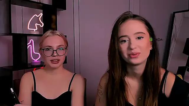 Girls: try live performances with matured performers, from dancing to quirks, in a variety of beautiful sex cams.