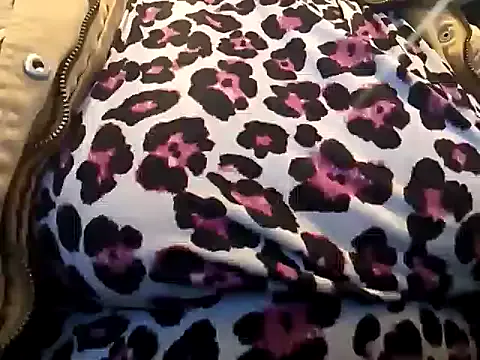 SensualATease from StripChat is Freechat