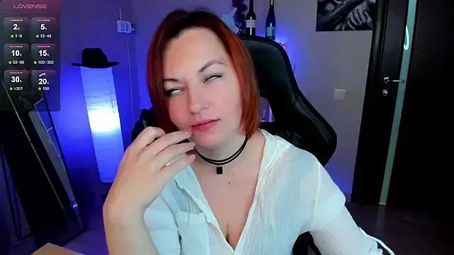 Serena_Woods from StripChat