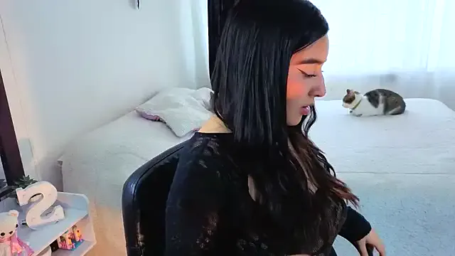 Serenna_se from StripChat