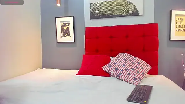 Sex_samantha from StripChat is Freechat