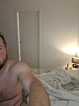 Sexecouplefr from StripChat is Freechat