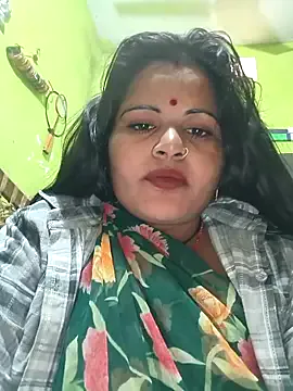 Sexi_shivani from StripChat is Freechat