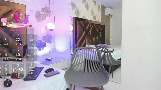Sexy-Astrid from StripChat is Freechat