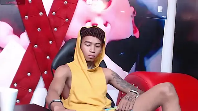 Girls: try live performances with matured performers, from dancing to quirks, in a variety of beautiful sex cams.