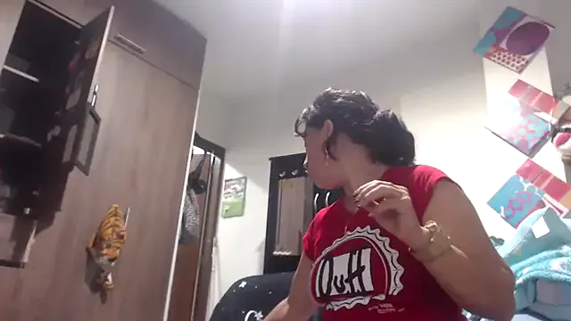 Girls: try live performances with matured performers, from dancing to quirks, in a variety of beautiful sex cams.