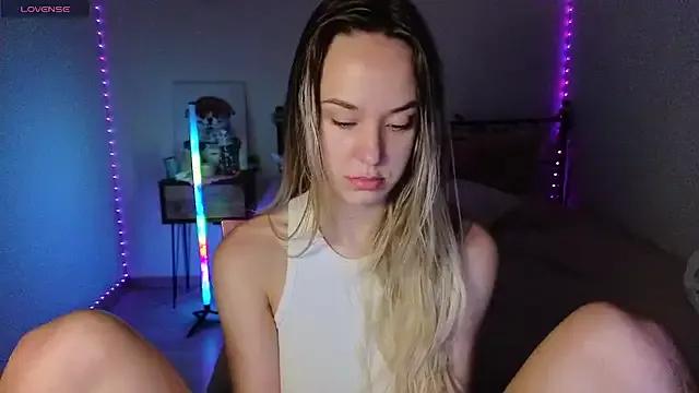 SexyCocobutt from StripChat is Freechat