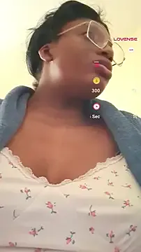 SexyGemBeautyX from StripChat is Freechat