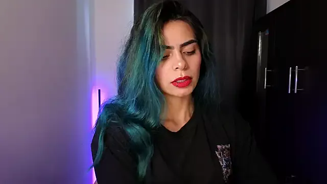 Sexyladyy_ from StripChat