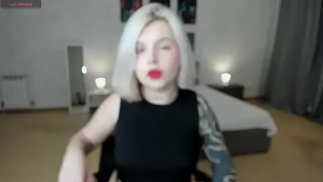 shadow__purrr from StripChat is Freechat