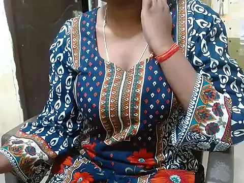 shallyji from StripChat is Freechat