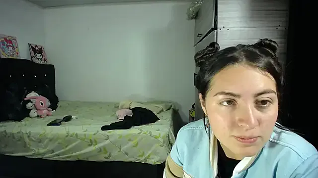 shara_foxx from StripChat is Freechat