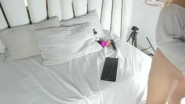 Girls: try live performances with matured performers, from dancing to quirks, in a variety of beautiful sex cams.