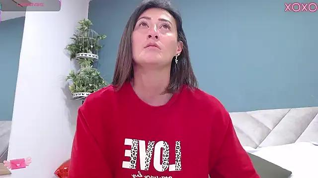 SharisWillian from StripChat is Freechat