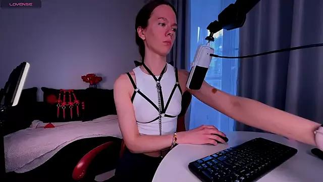 Girls: try live performances with matured performers, from dancing to quirks, in a variety of beautiful sex cams.