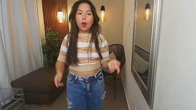 Sharlotte_Milk from StripChat is Freechat