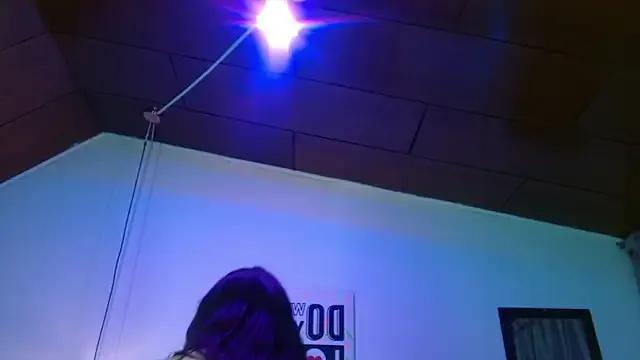 Sharon_10_ from StripChat is Freechat