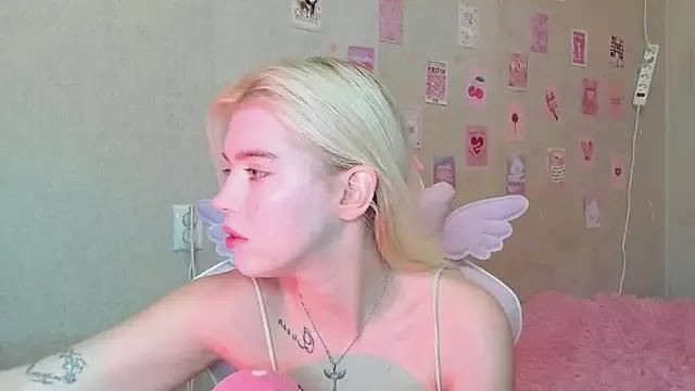 Shawty_Blonde from StripChat is Freechat