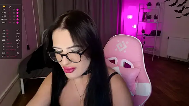 ShayLisse from StripChat is Freechat