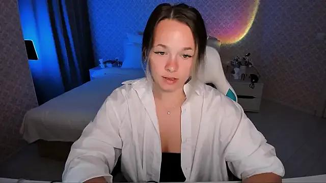 SherillBrill from StripChat is Freechat