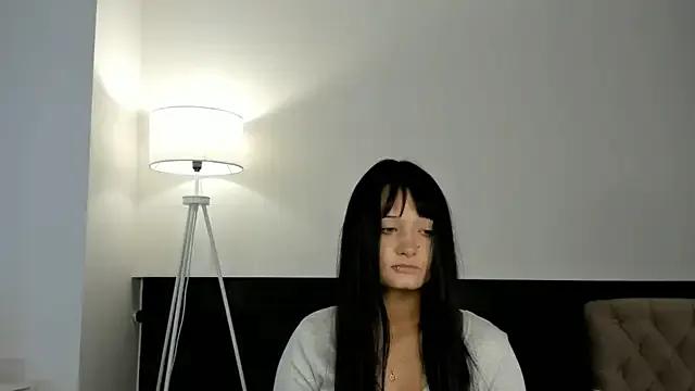 SherronSenner from StripChat is Freechat