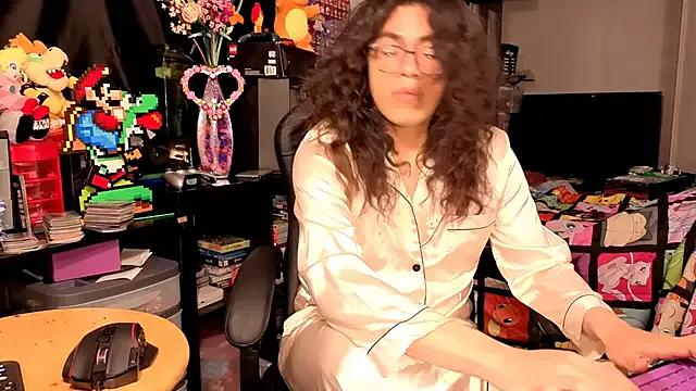 Girls: try live performances with matured performers, from dancing to quirks, in a variety of beautiful sex cams.