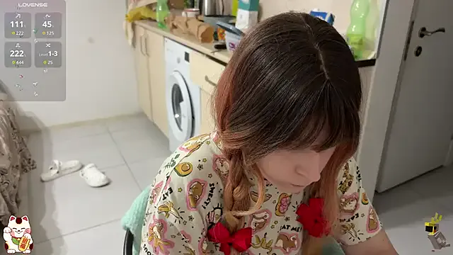 Girls: try live performances with matured performers, from dancing to quirks, in a variety of beautiful sex cams.