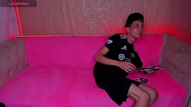 Girls: try live performances with matured performers, from dancing to quirks, in a variety of beautiful sex cams.