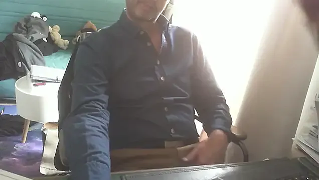 shyfrenchcock1 from StripChat is Freechat