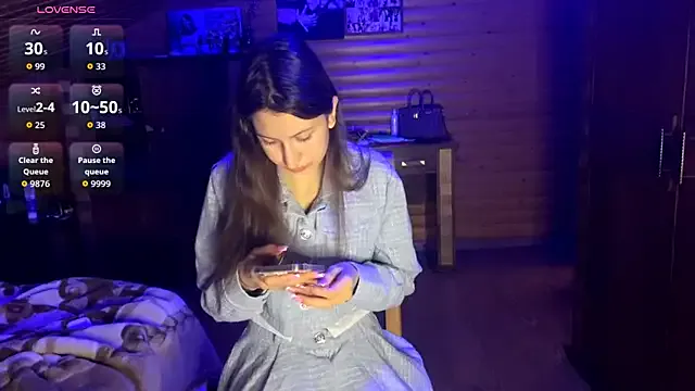 Shyselly from StripChat is Freechat