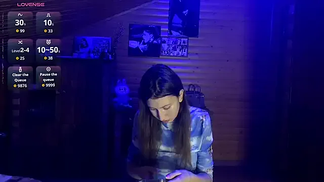 Shyselly from StripChat is Freechat