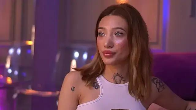 SiennaJayden from StripChat is Freechat