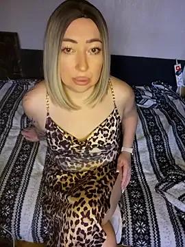 siennatempt from StripChat is Freechat