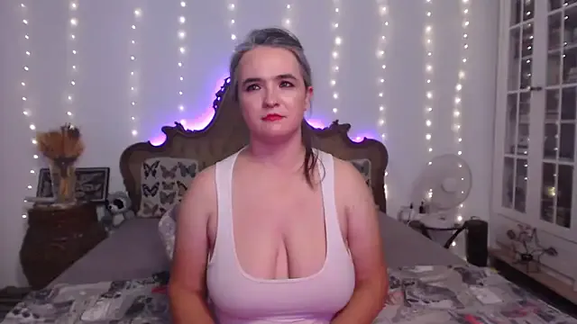 SilkenSin from StripChat