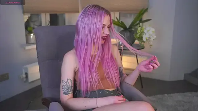 SimonaKaroly from StripChat is Freechat