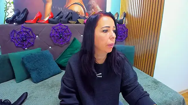 Girls: try live performances with matured performers, from dancing to quirks, in a variety of beautiful sex cams.