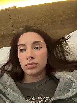 sinthiaroze from StripChat is Freechat